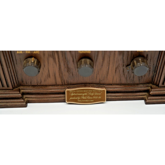Special Edition Stylized Version of the "Baby Grand" Philco-Ford Corp Radio 1973 - Picture 2 of 11